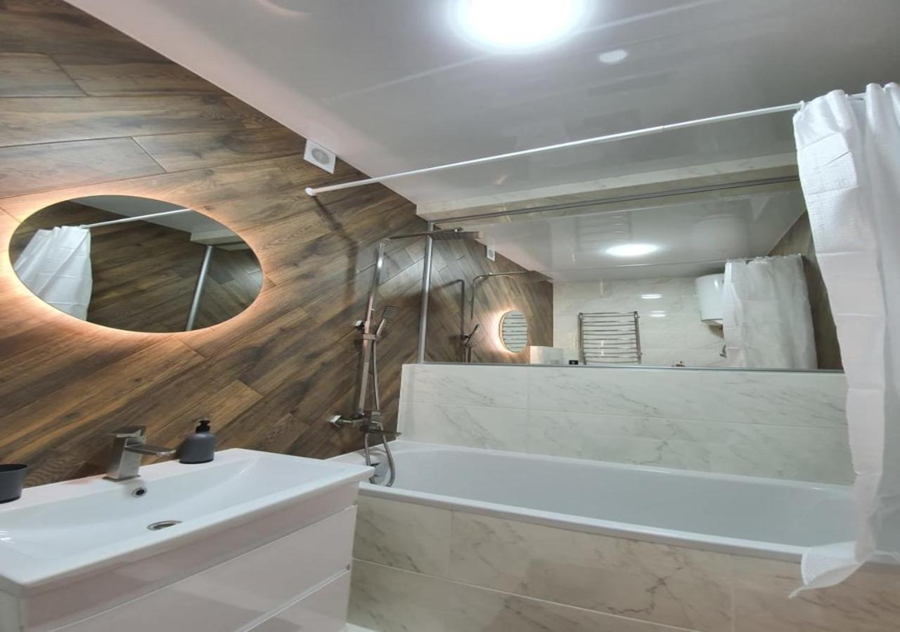 New Lux Apartment 2020 Харьков Экстерьер фото