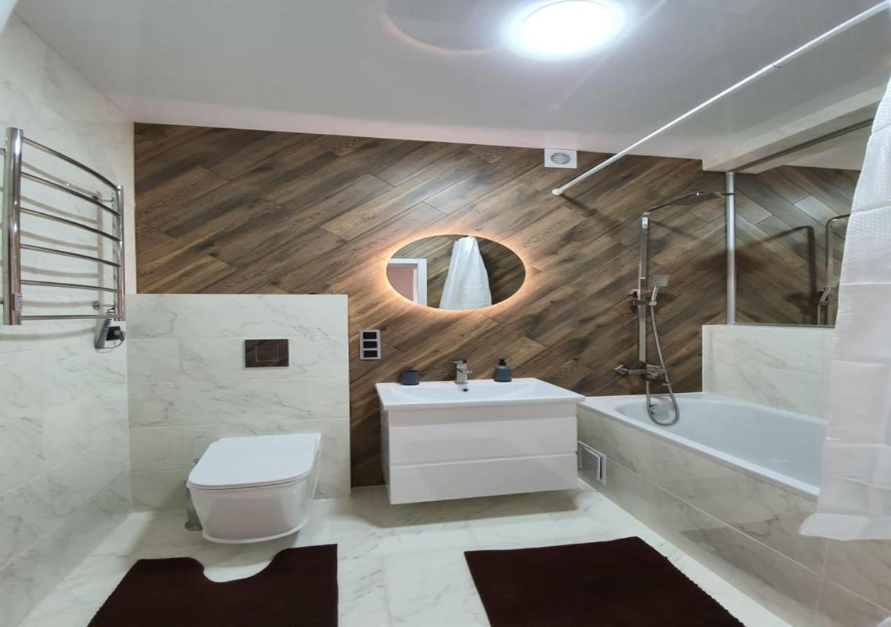 New Lux Apartment 2020 Харьков Экстерьер фото