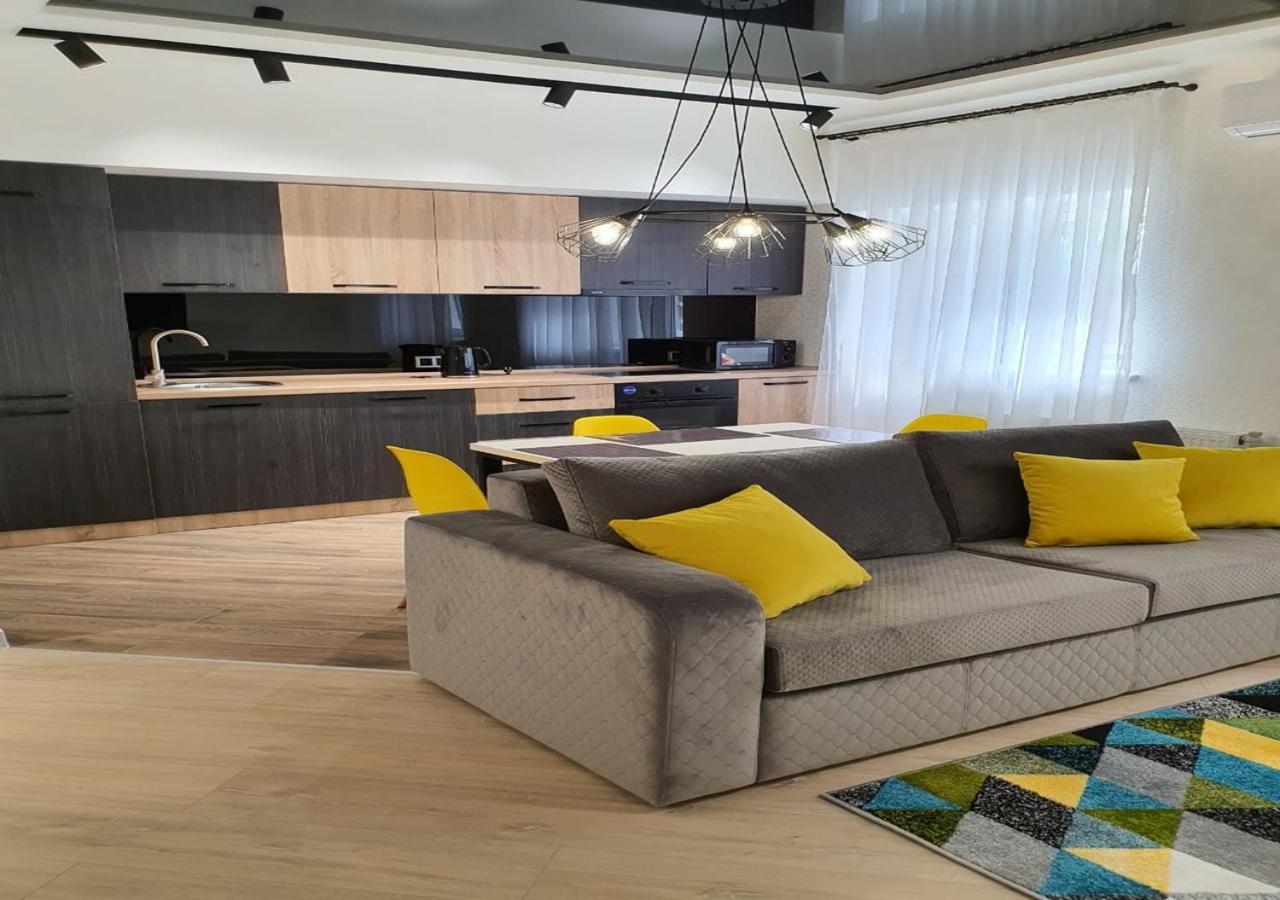 New Lux Apartment 2020 Харьков Экстерьер фото